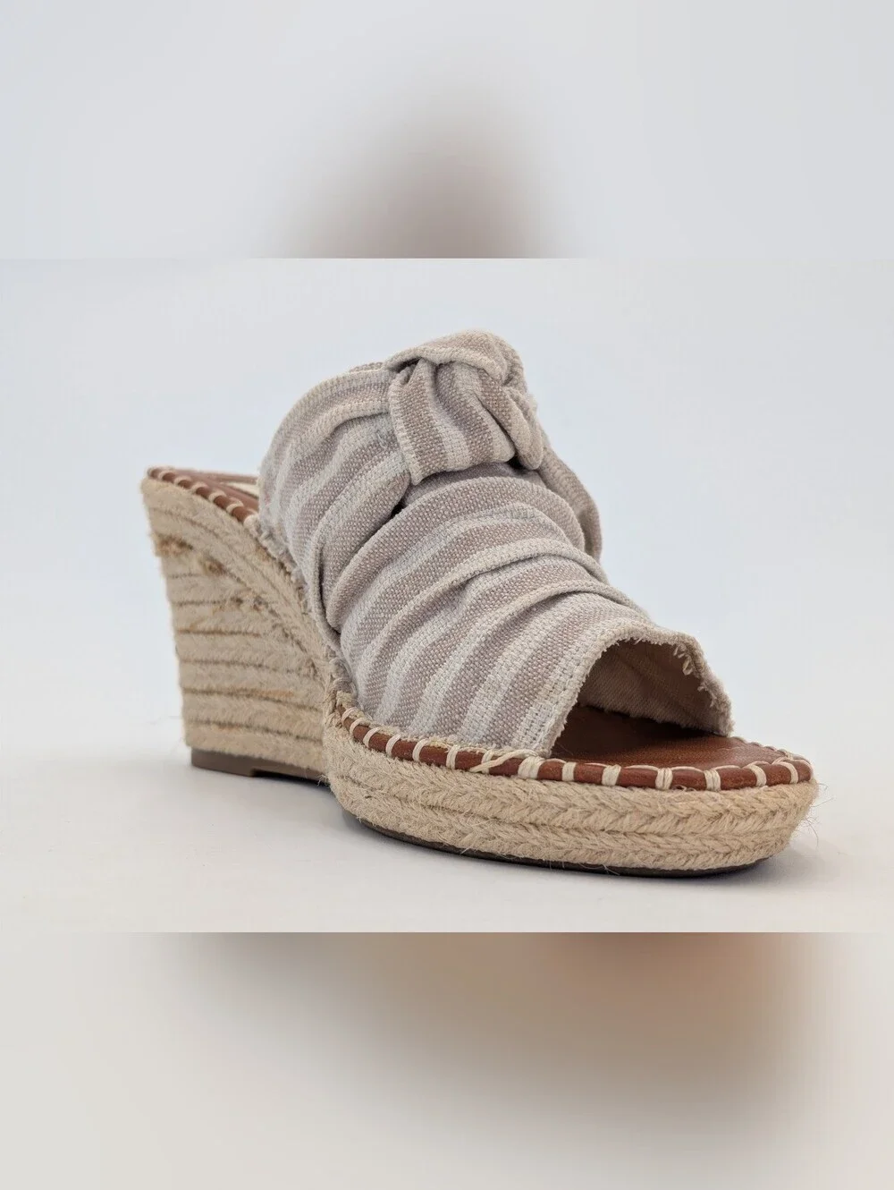 Sugar Hundreds Sz 10M Cream/Tan Canvas Knotted Bow Espadrille Wedge Mule
